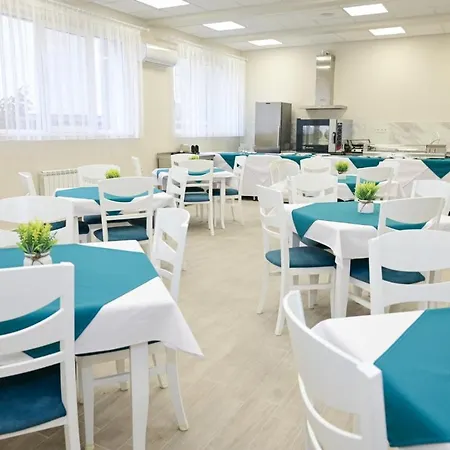 роял Hotel Shumen
