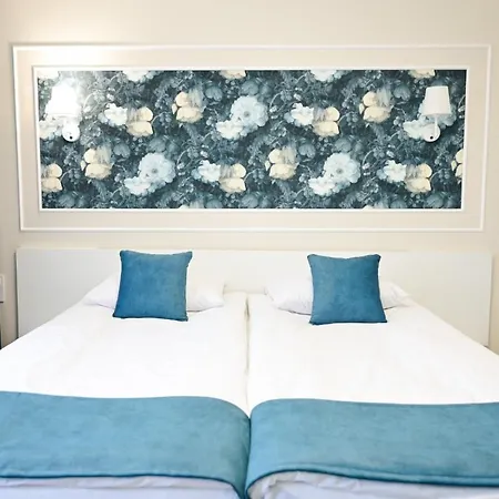 роял Hotel 3*